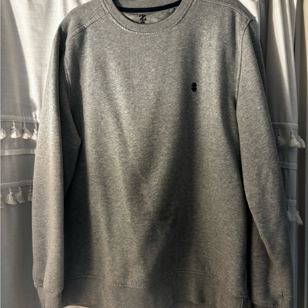 Izod Gray Crewneck Men's Sweater